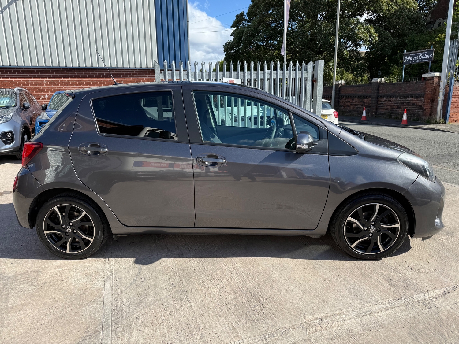 Toyota Yaris Dudley