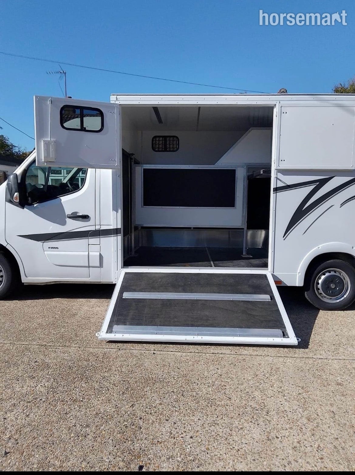 Unknown  Vauxhall Horsebox - Trailers & Horseboxes