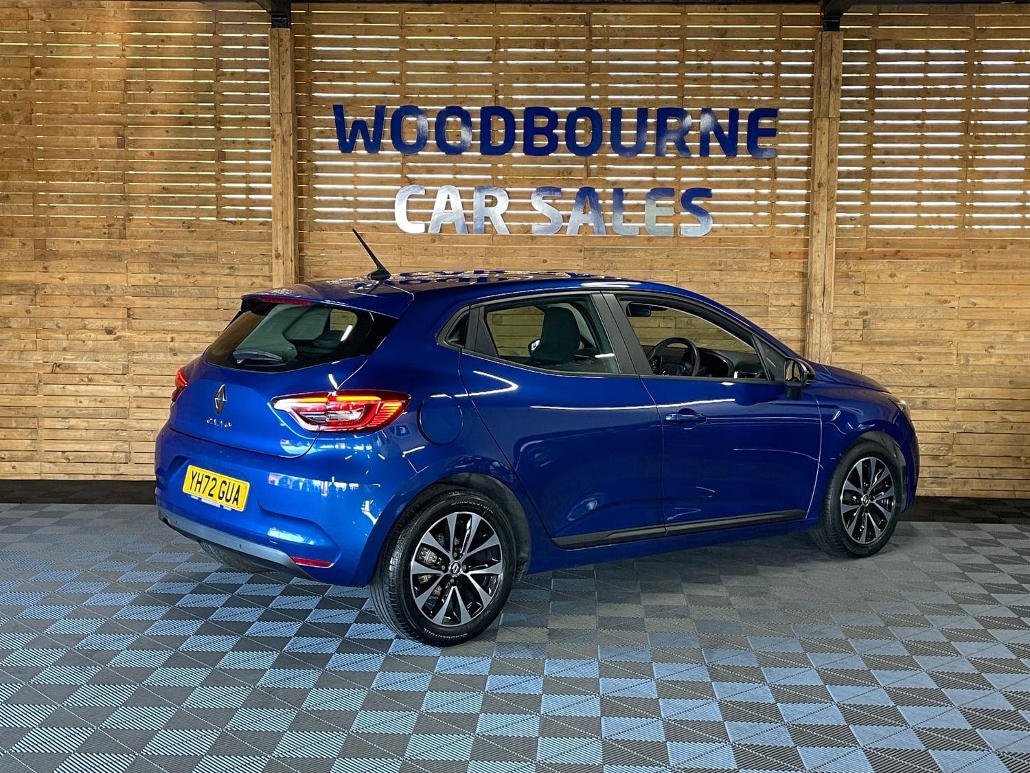 Renault Clio 2023 - Cars in Brighton
