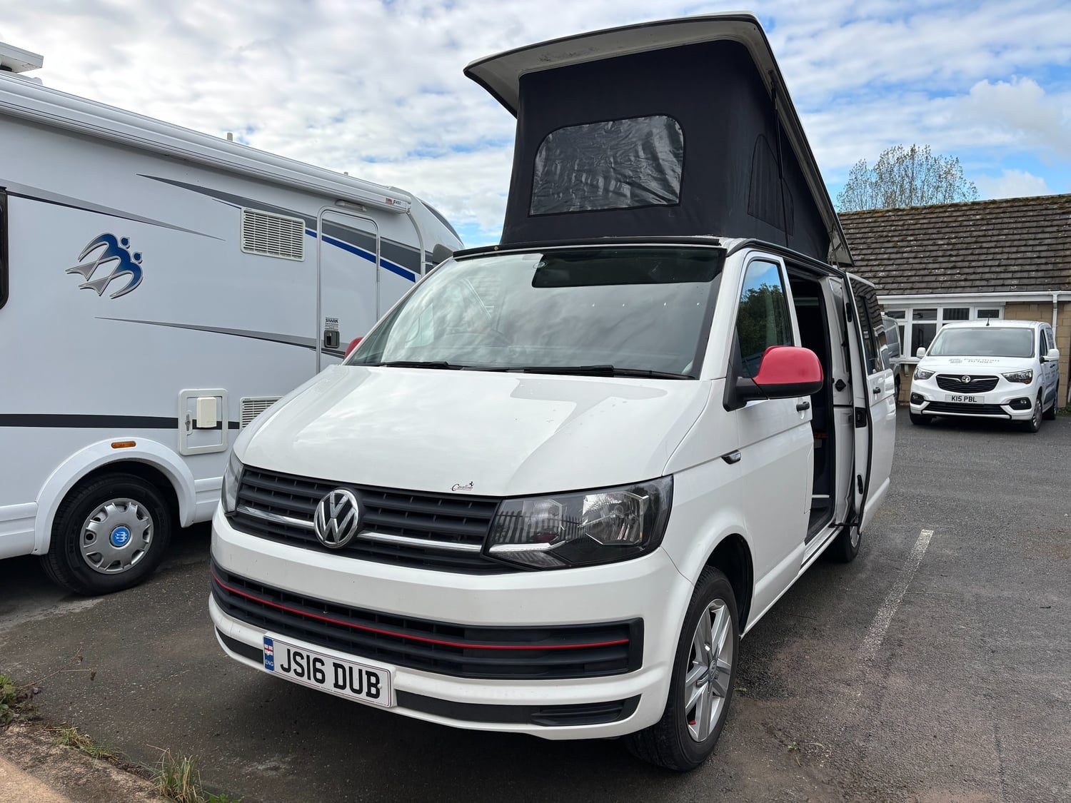 [ berth ]Volkswagen Transporter T26