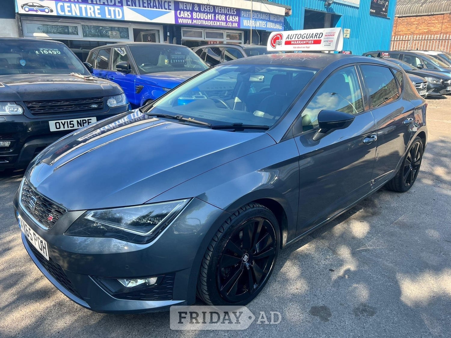 [ berth ]SEAT Leon