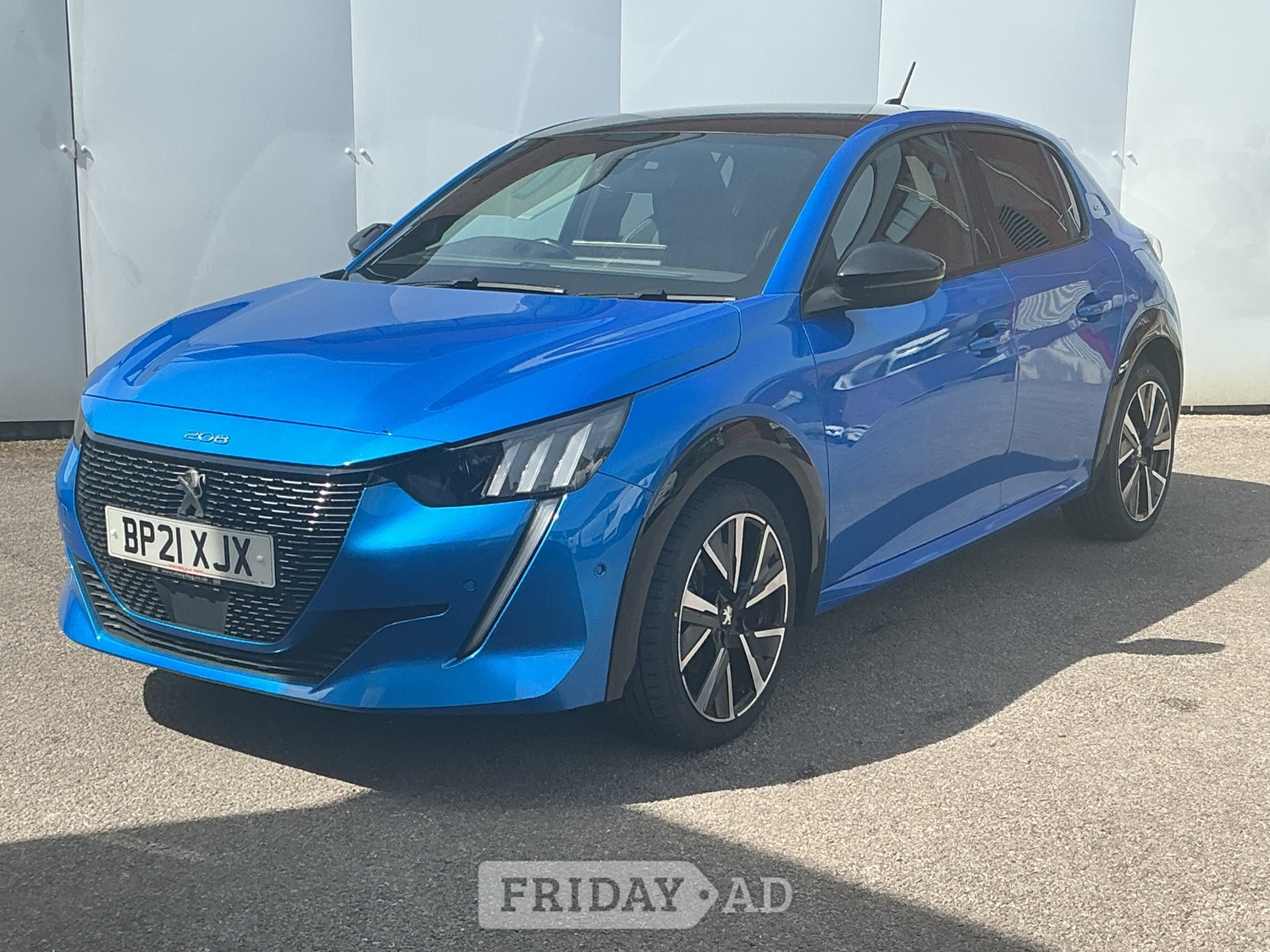 [ berth ]Peugeot 208