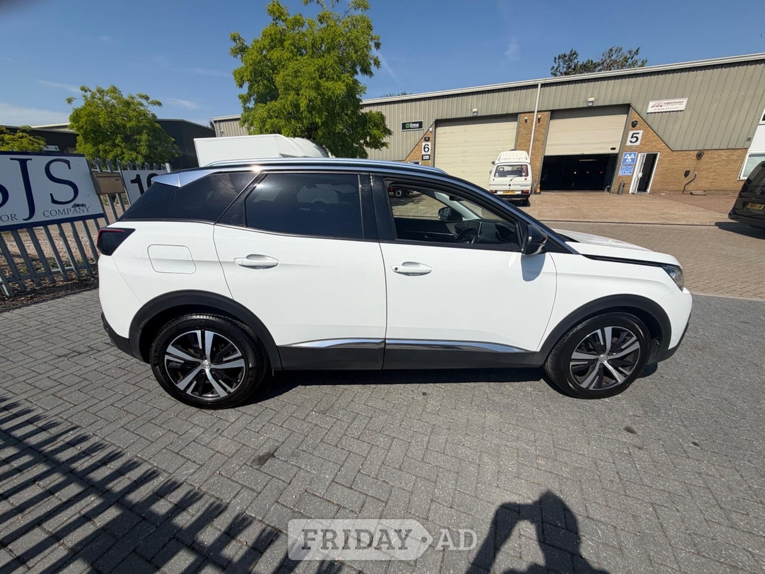 Peugeot 3008 2018 - Cars in Gillingham
