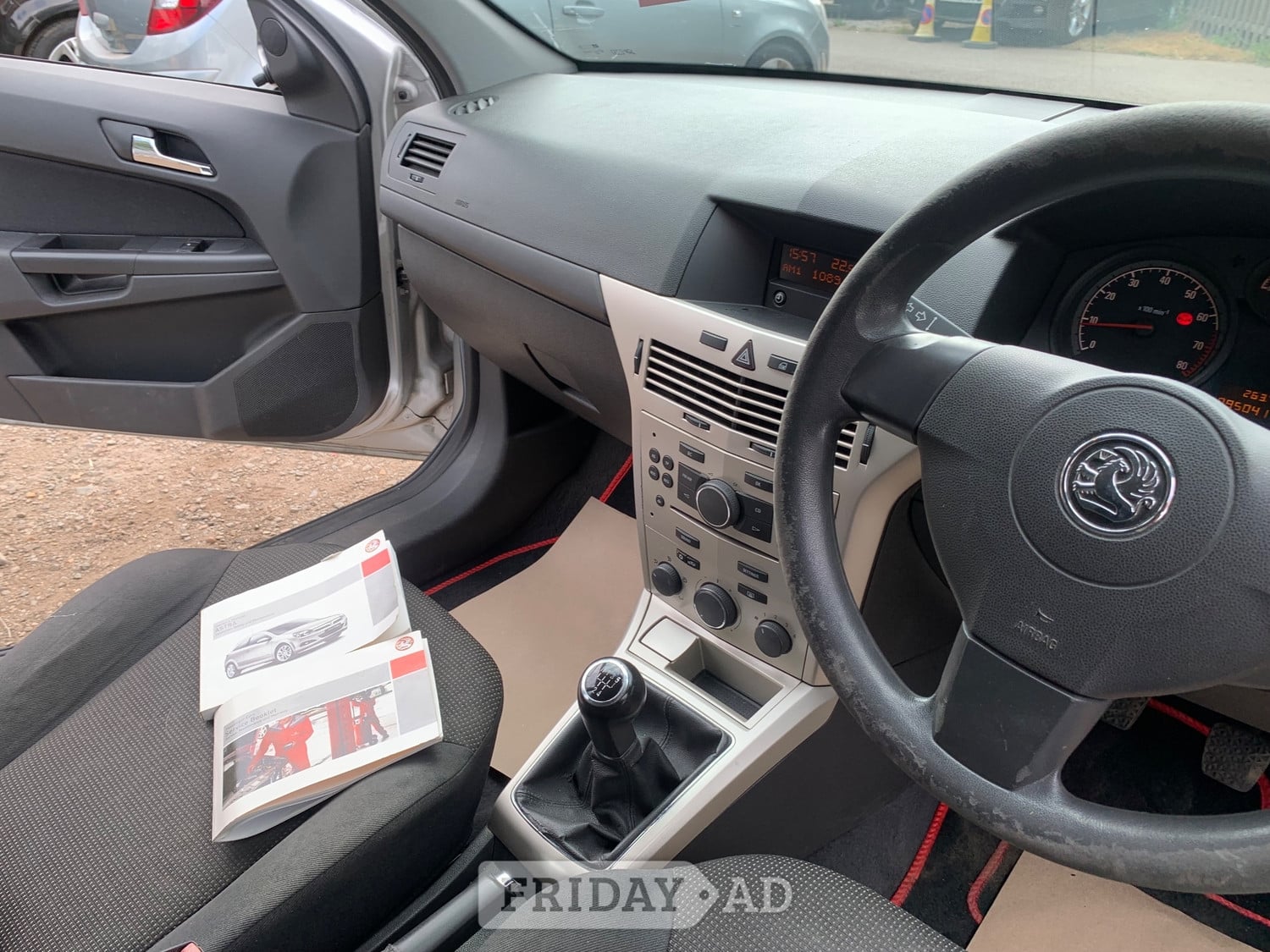 [ berth ]Vauxhall Astra