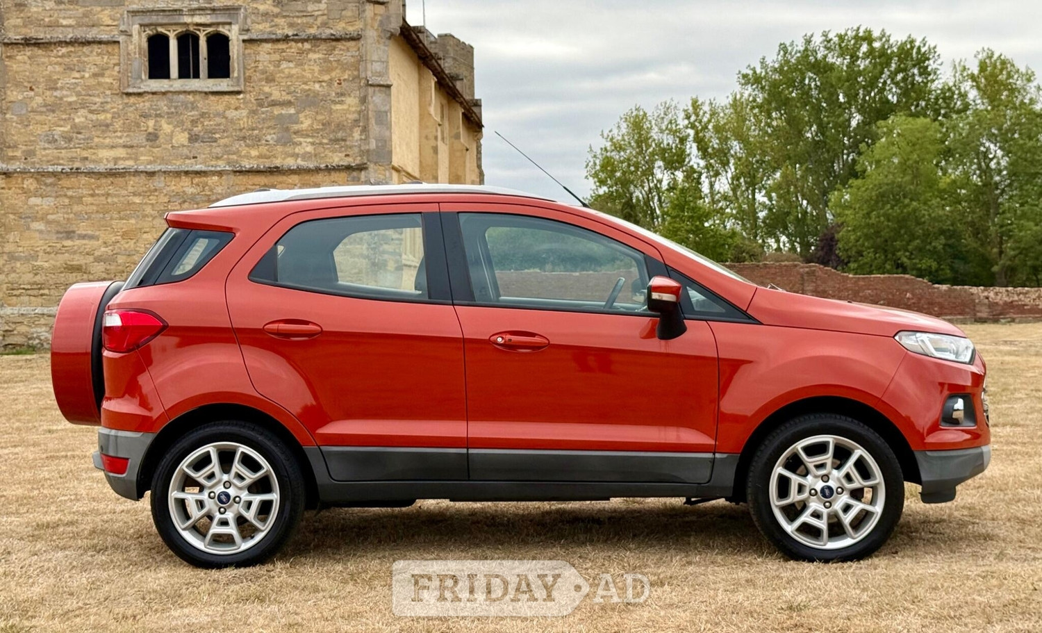 [ berth ]Ford Ecosport
