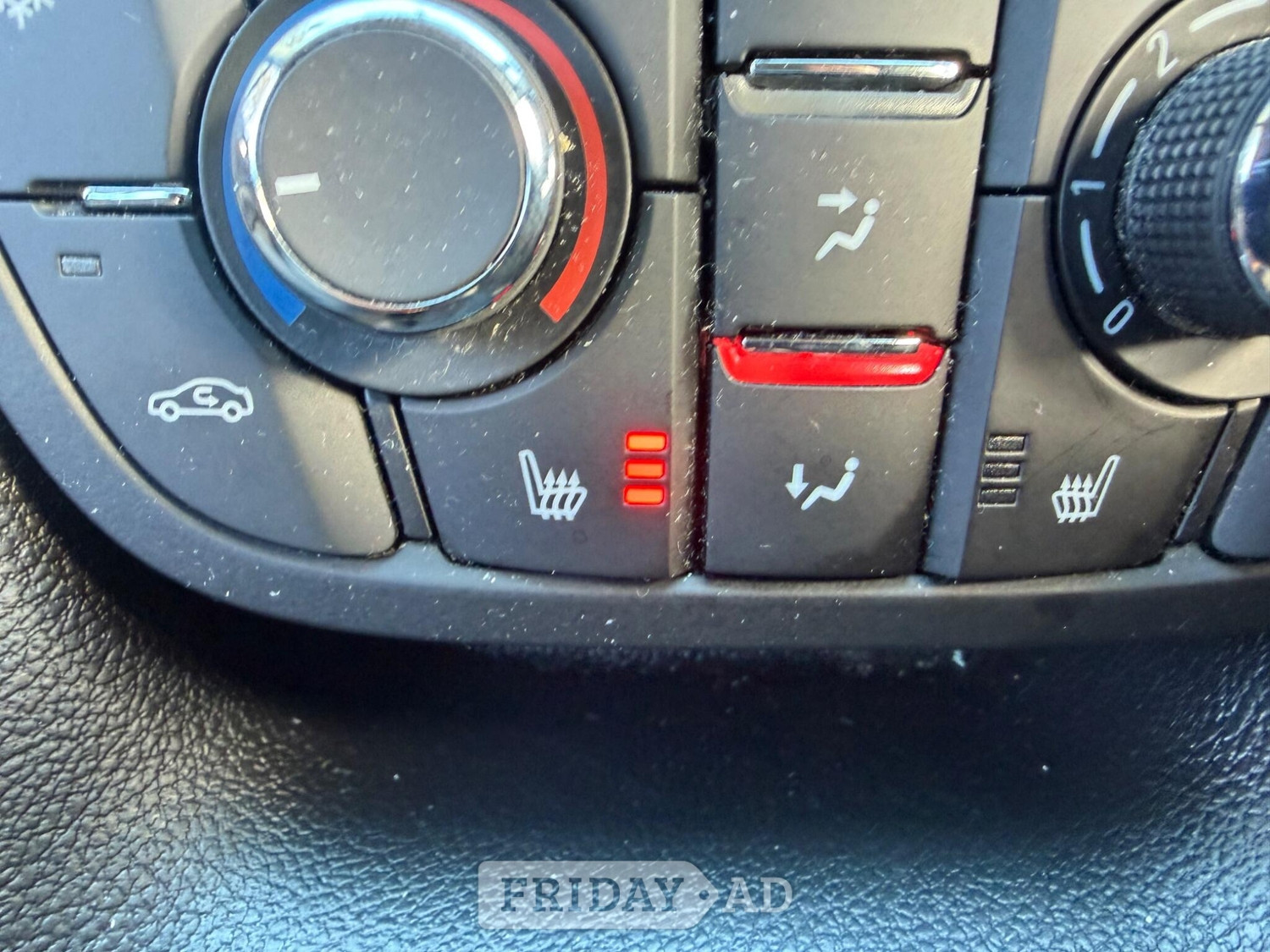 Vauxhall Meriva 2015 - Cars in Sutton