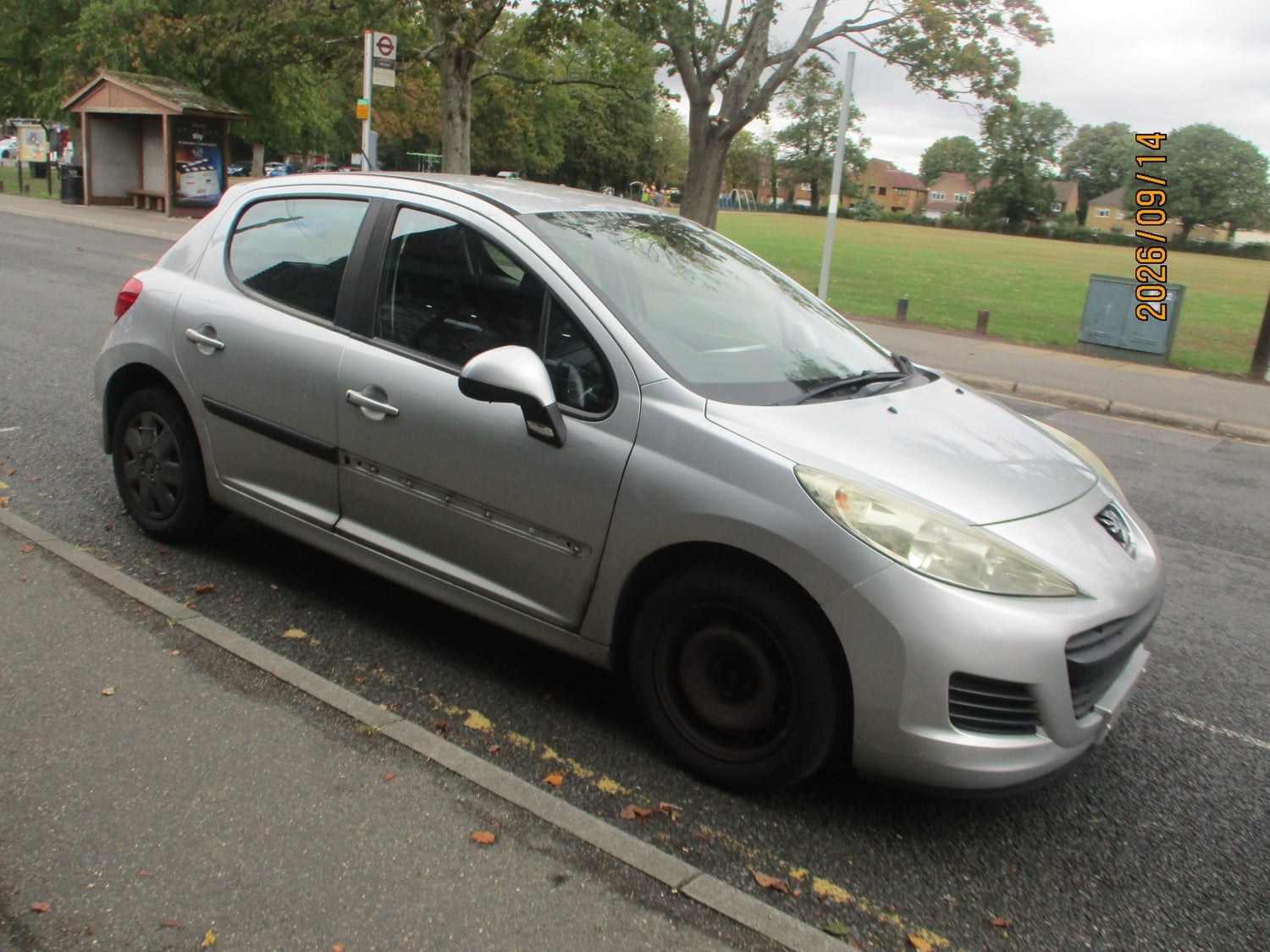 [ berth ]Peugeot 207
