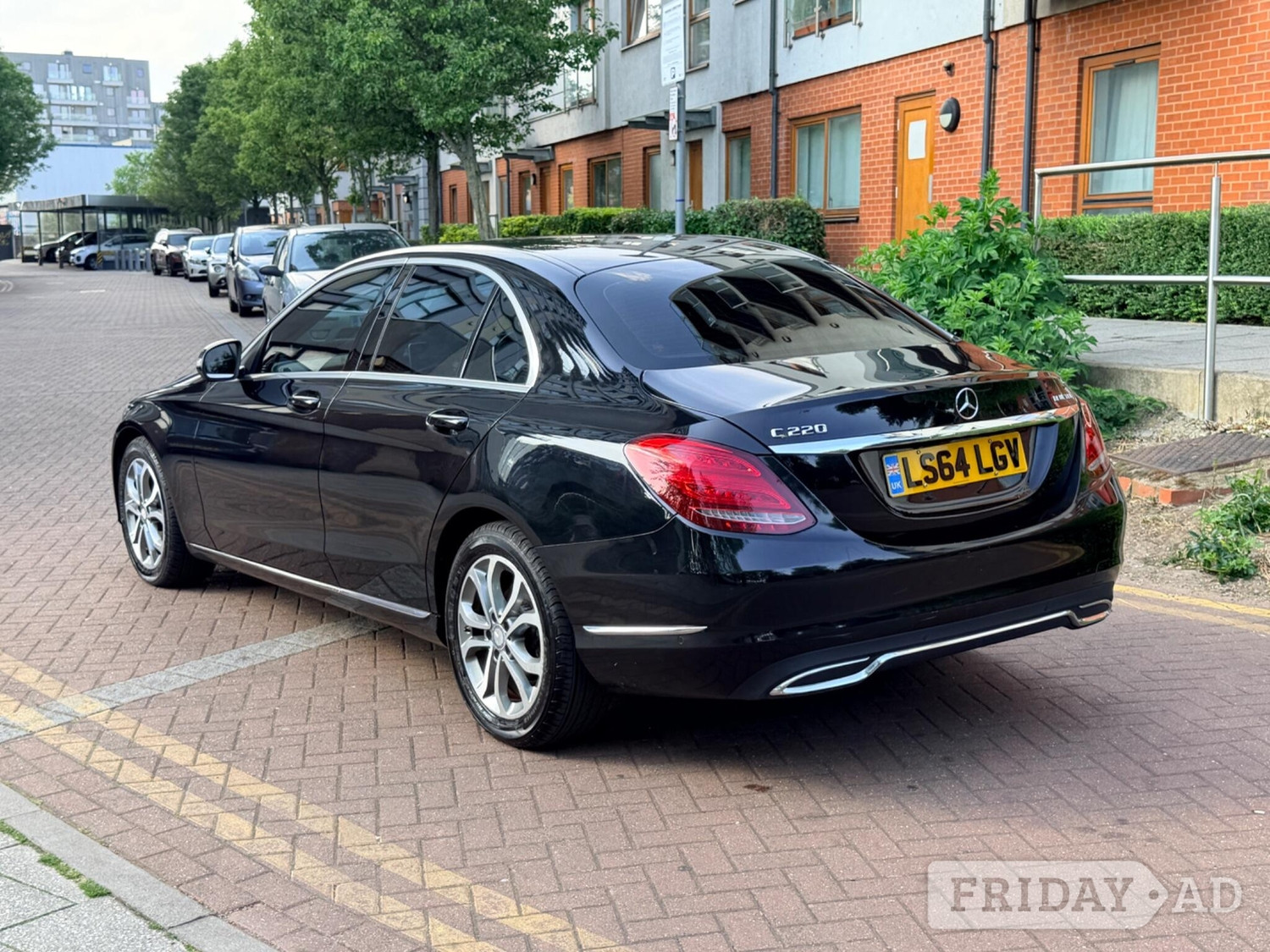 [ berth ]Mercedes-Benz C Class