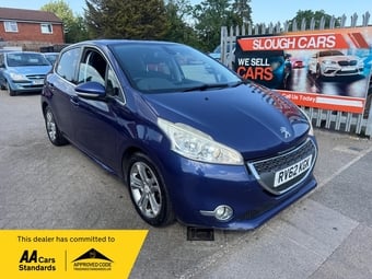 Peugeot 208 2012