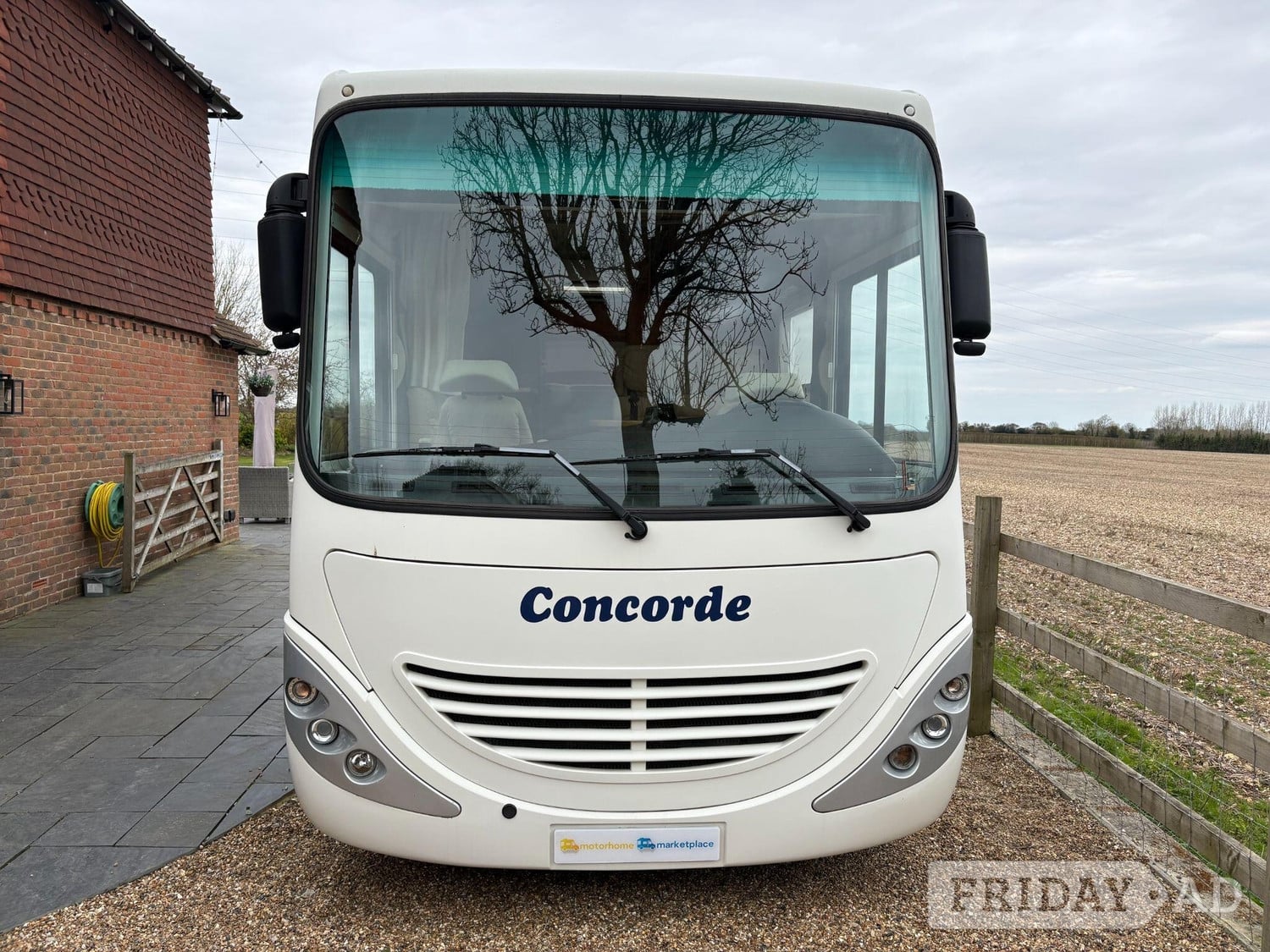 [4 berth ]Concorde Carver 742 L