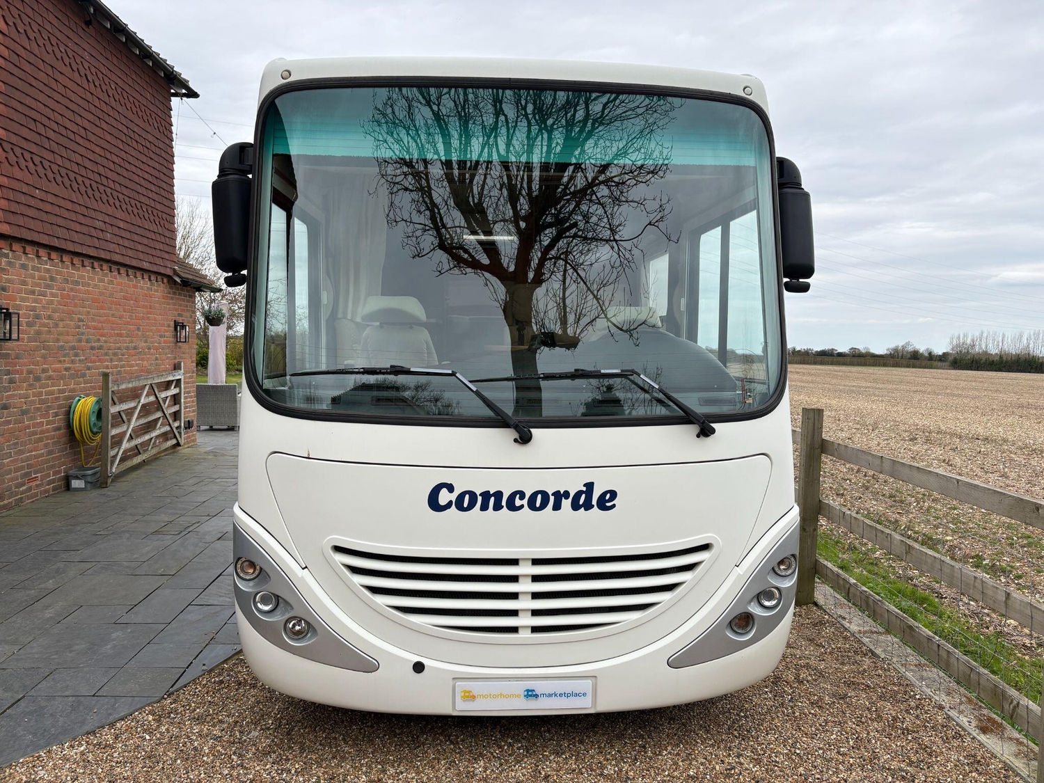[4 berth ]Concorde Carver 742 L