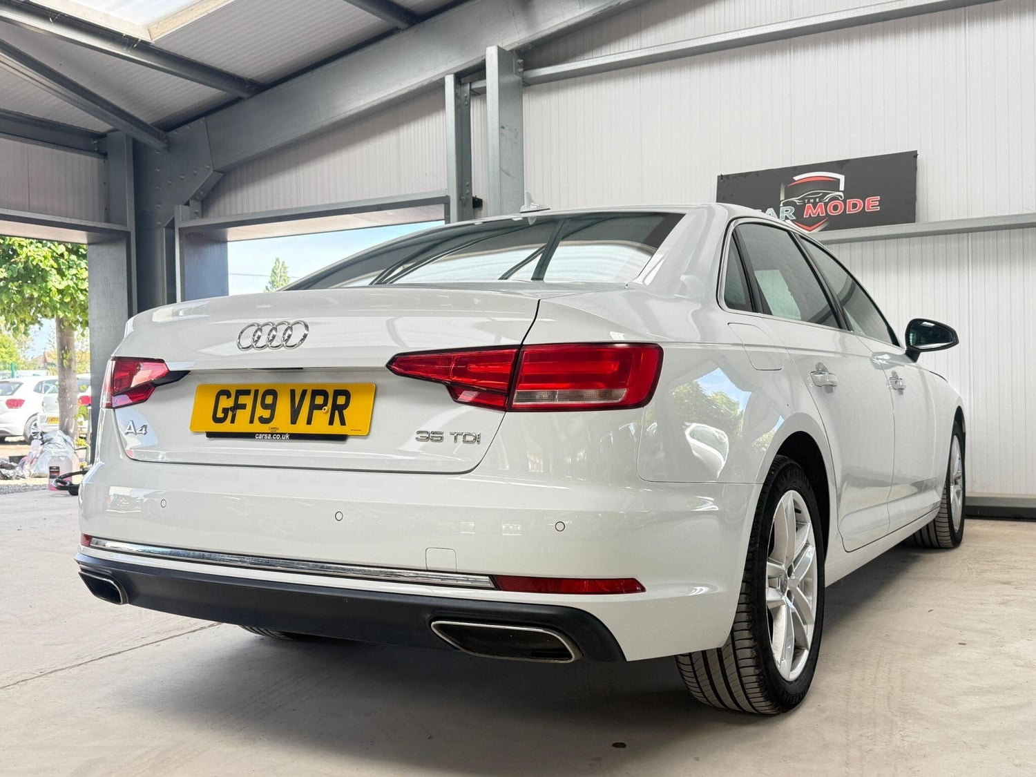Audi A4 2019 - Cars