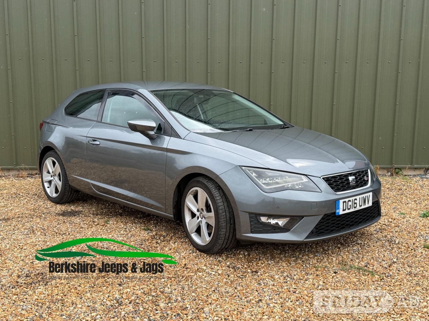 SEAT Leon 2016 in Wokingham