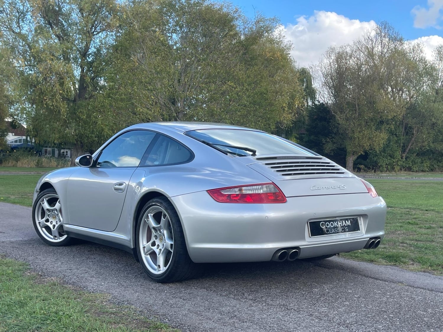 Porsche 911 2006 - Cars in Maidenhead