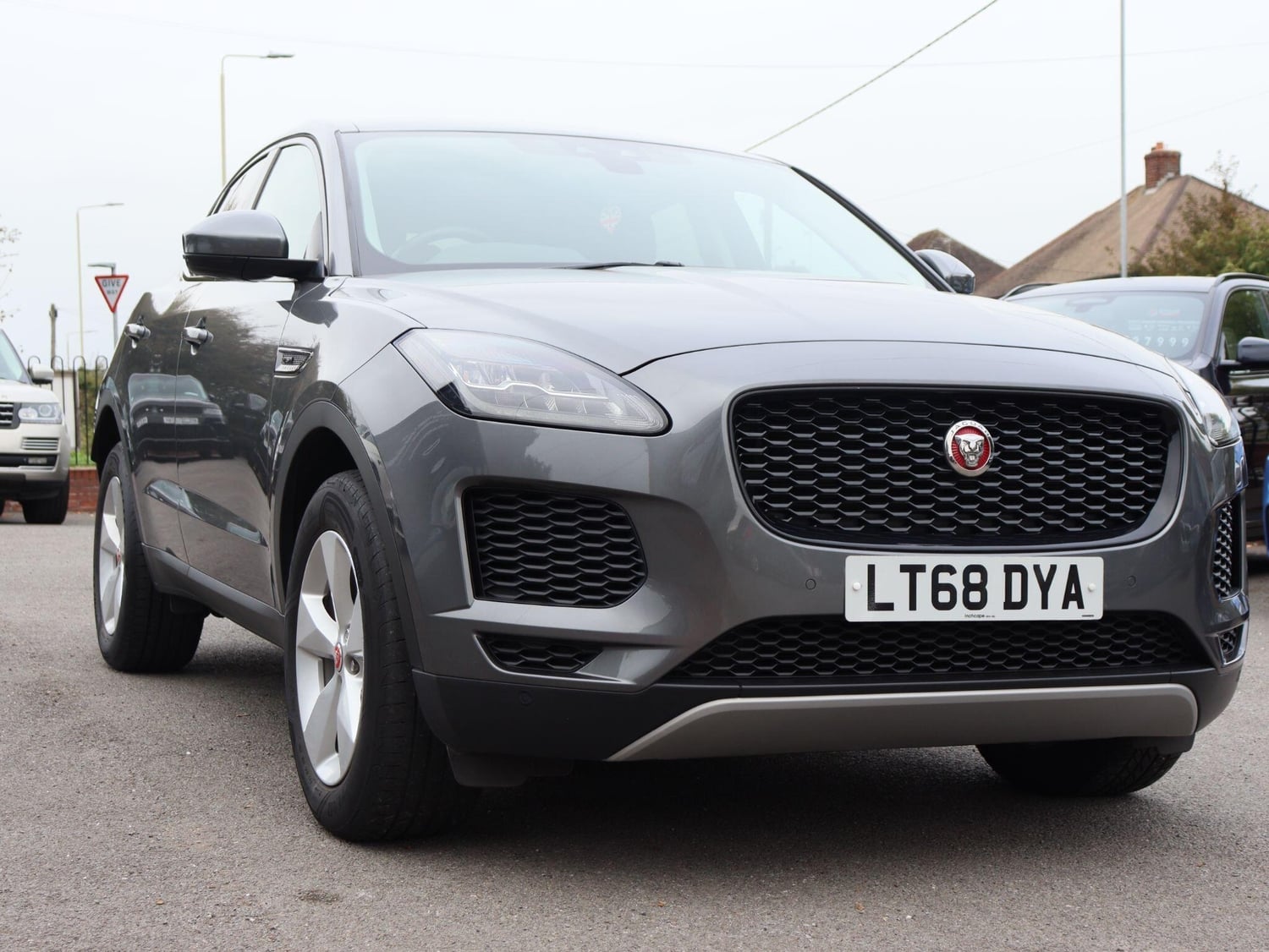Jaguar E-Pace 2018 - Cars