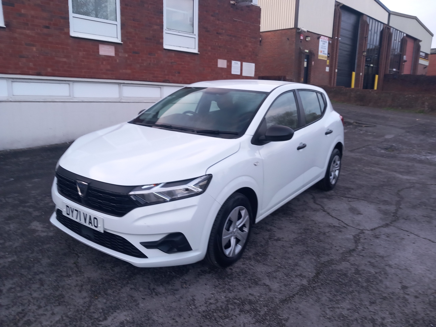 [ berth ]Dacia Sandero