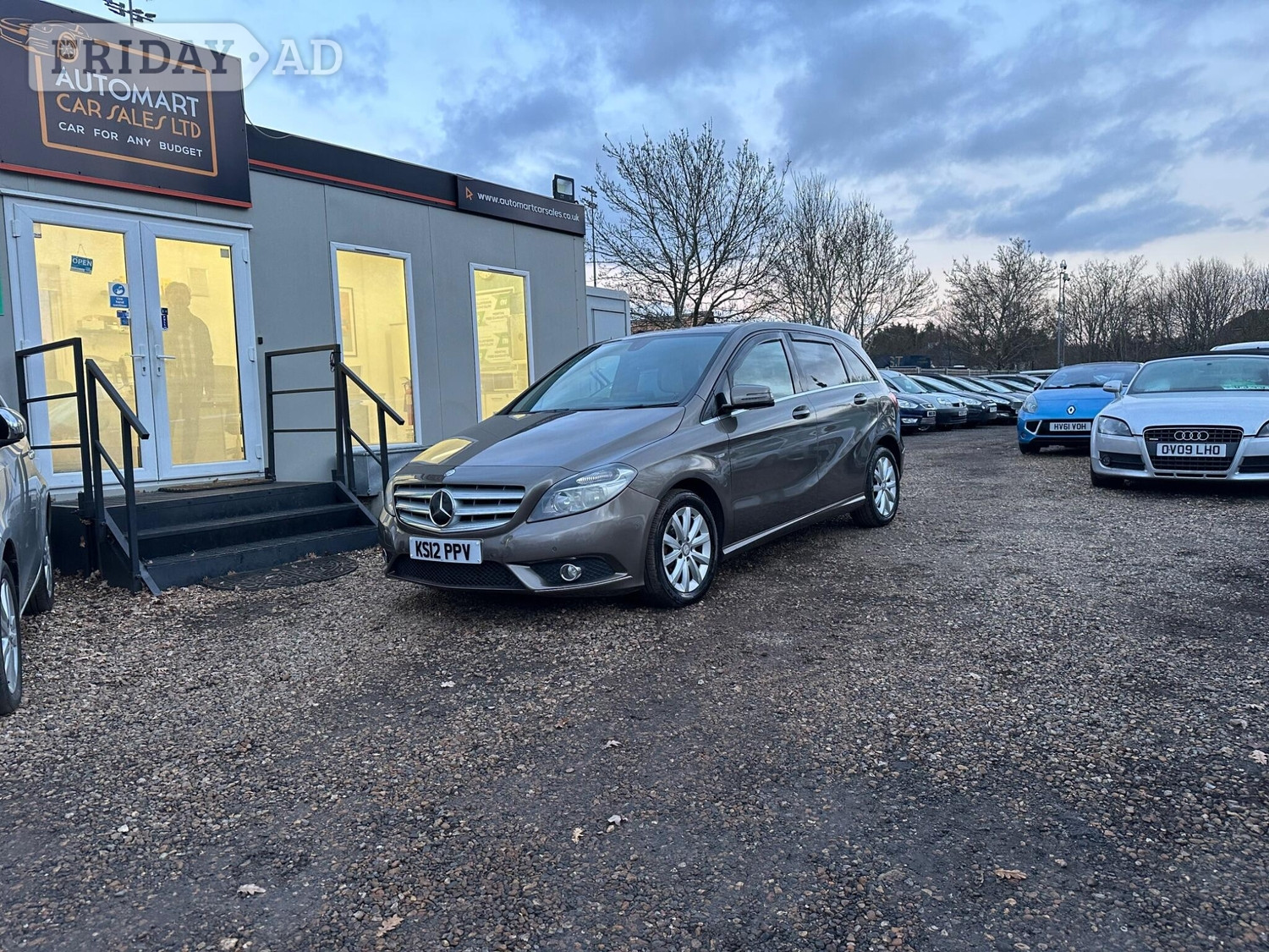 [ berth ]Mercedes-Benz B Class
