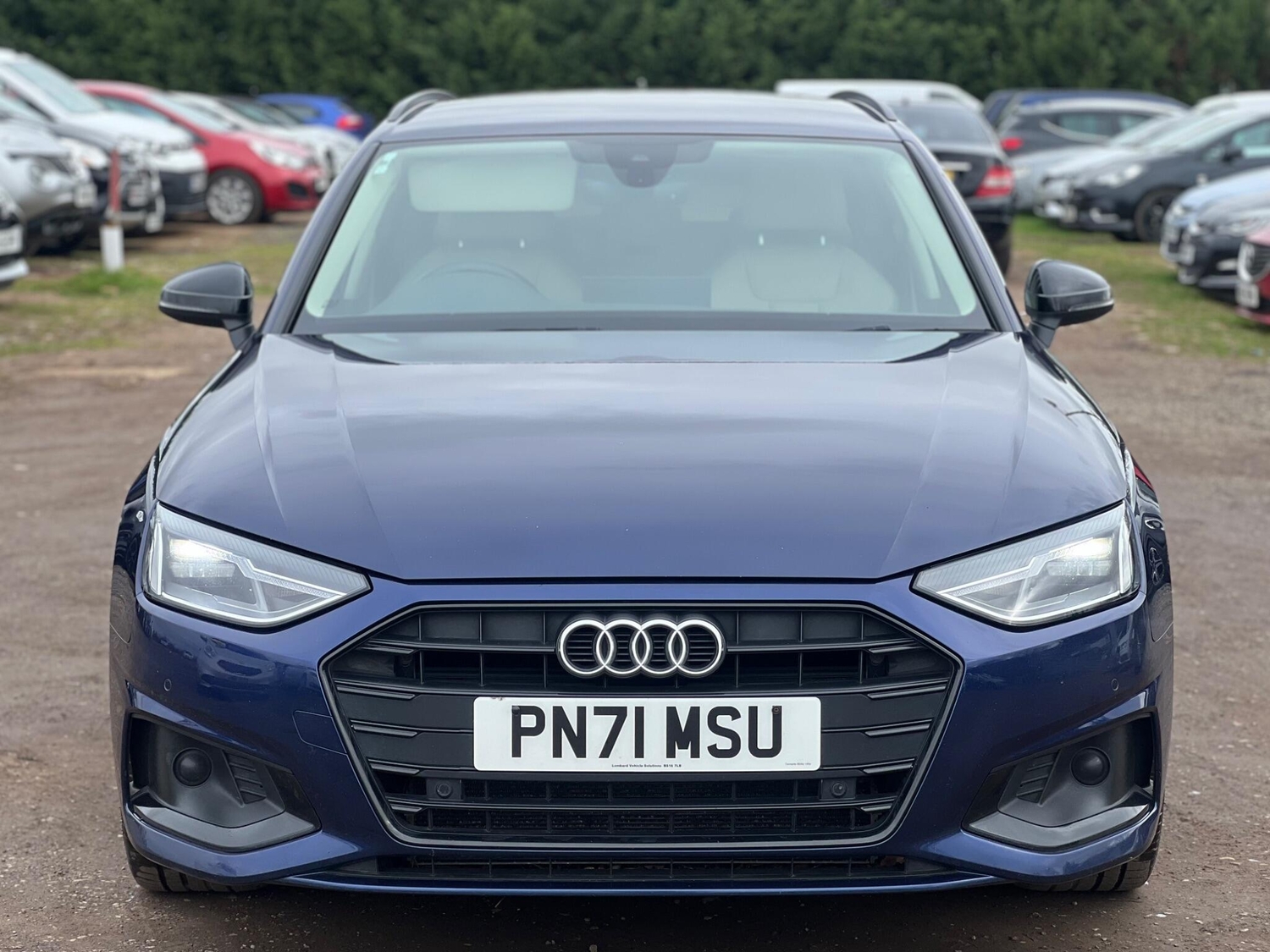 [ berth ]Audi A4 Avant