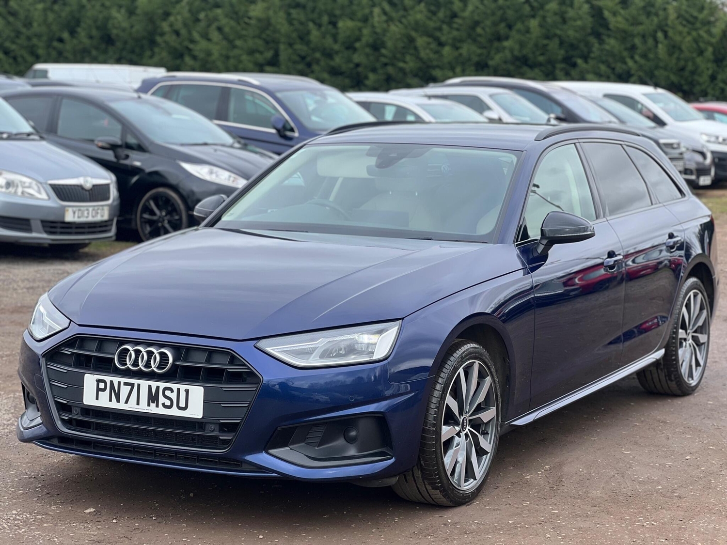 Audi A4 Avant 2021 - Cars