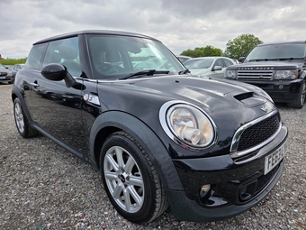 Mini Hatch 2013
