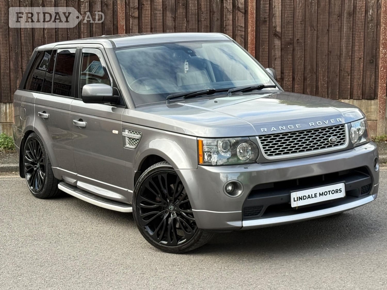 Land Rover Range Rover Sport 2011 in Oldham