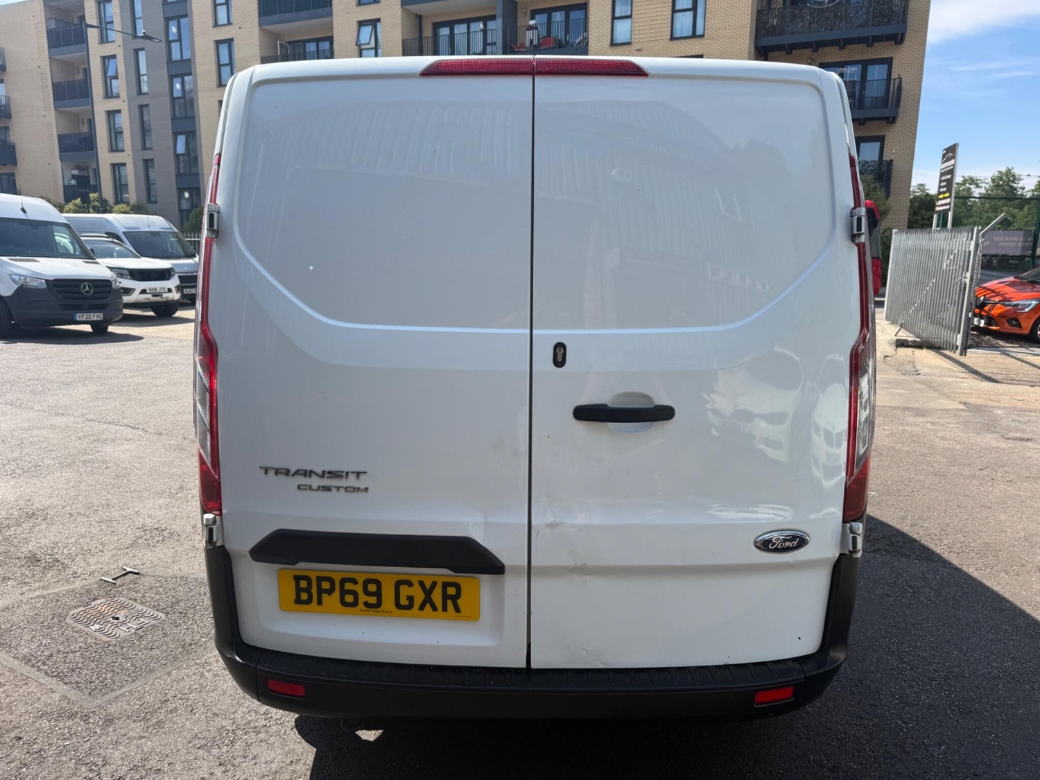 Ford Transit Custom 2020 - Vans & Commercial Vehicles in Barnet