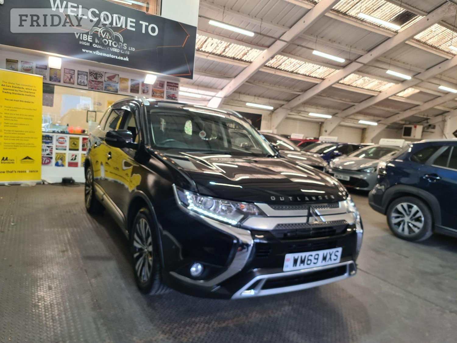 Mitsubishi Outlander 2020 - Cars in Harrow