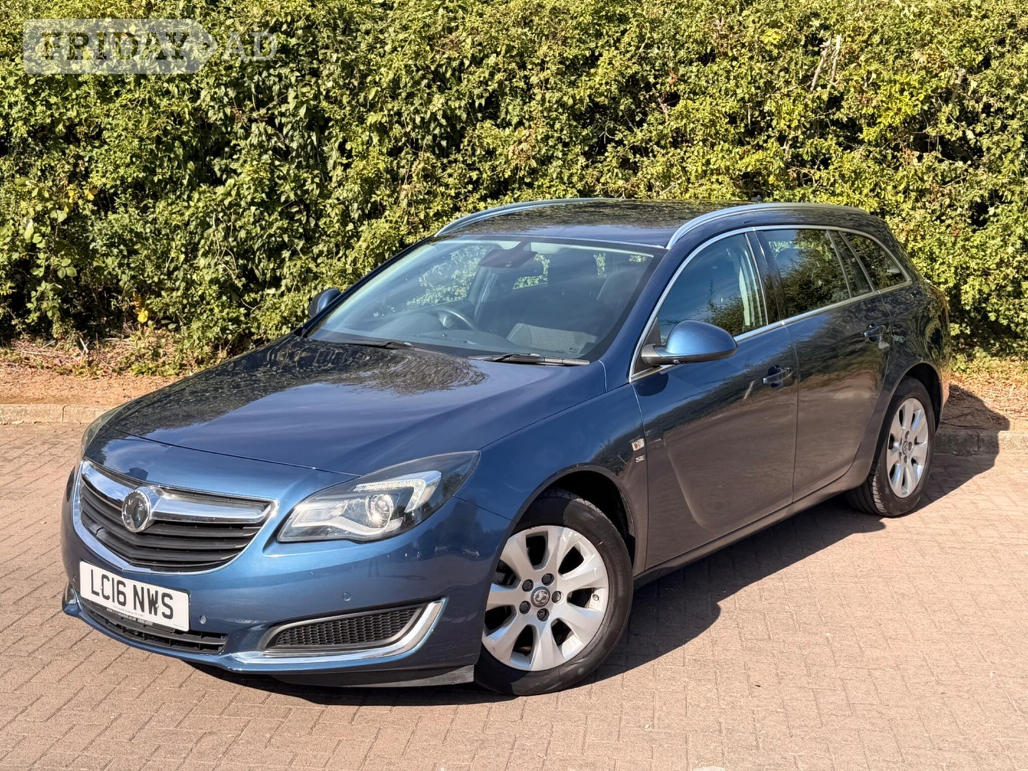 [ berth ]Vauxhall Insignia