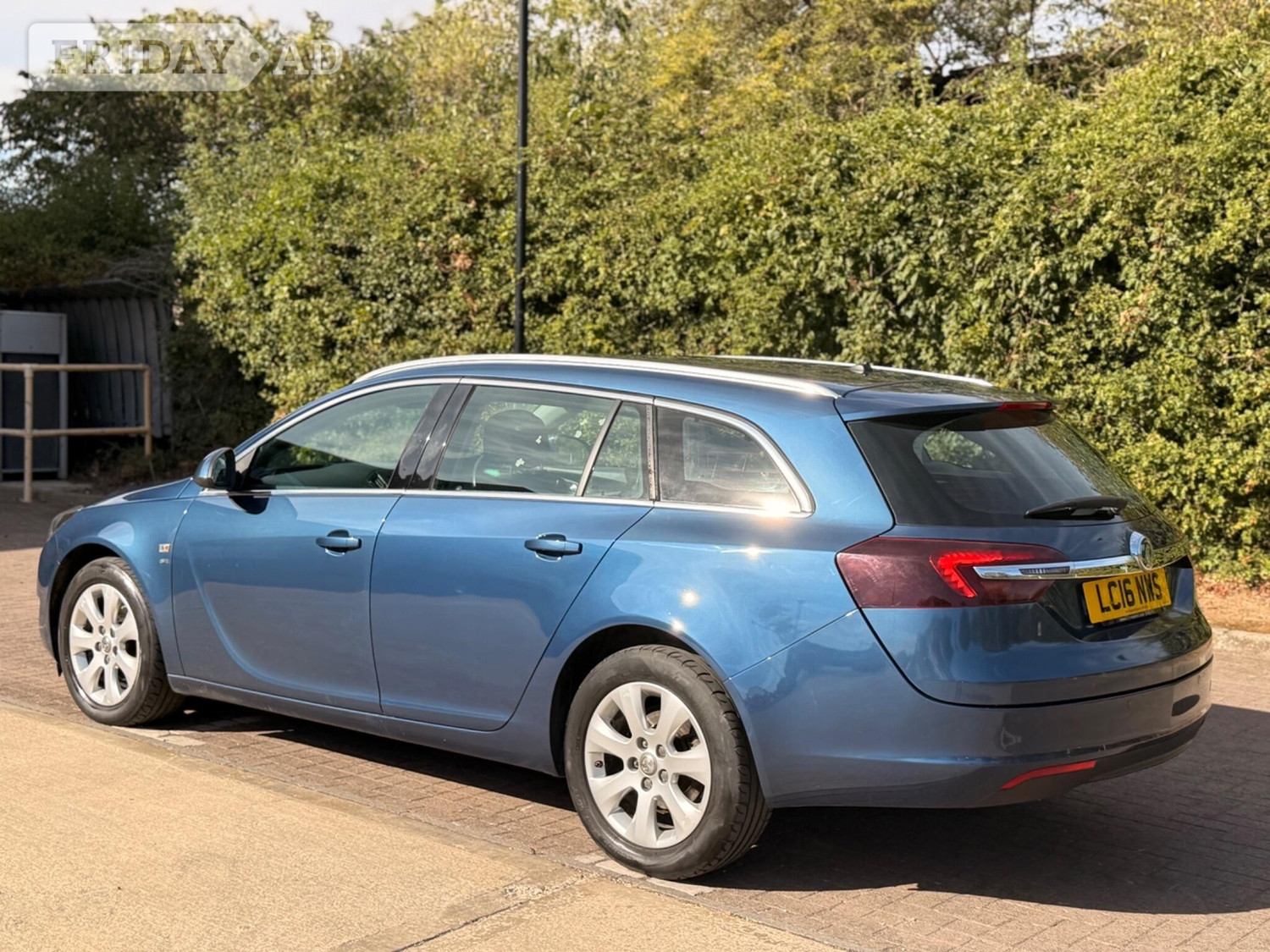 Vauxhall Insignia 2016 - Cars in Swindon