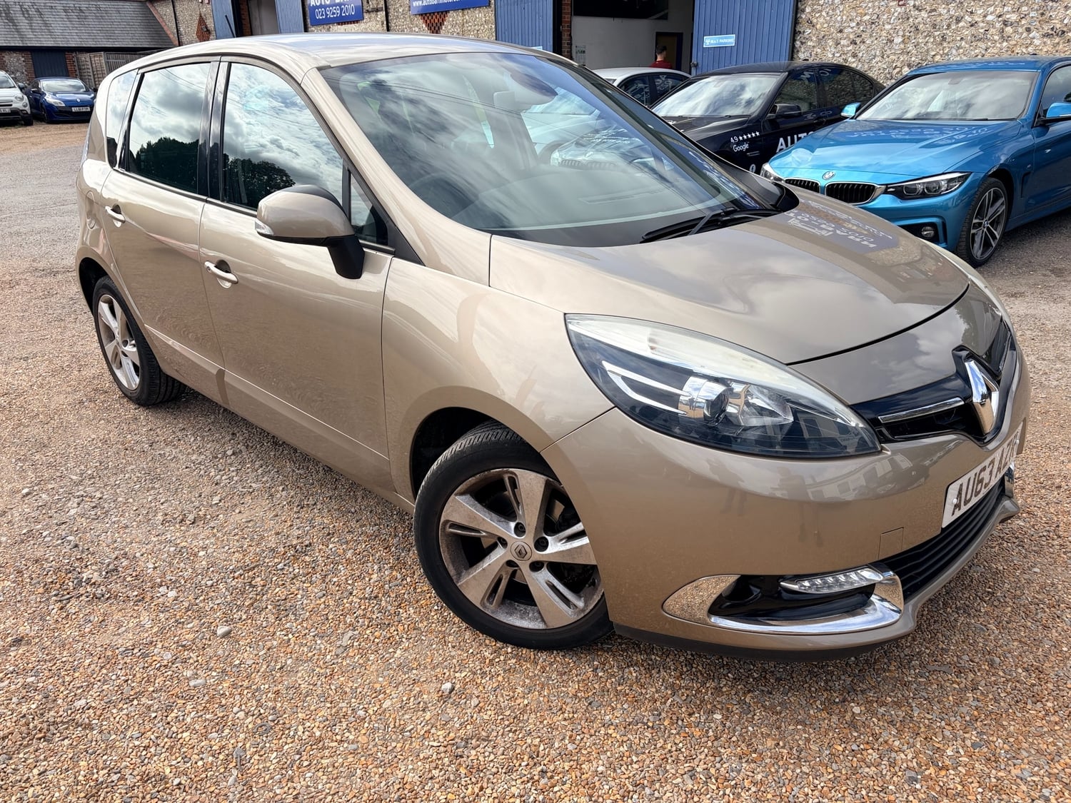 [ berth ]Renault Scenic
