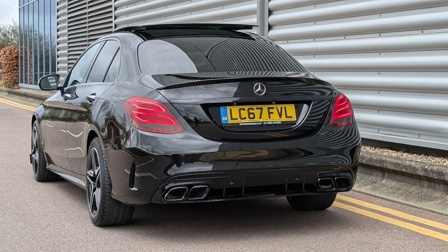 [ berth ]Mercedes-Benz C Class
