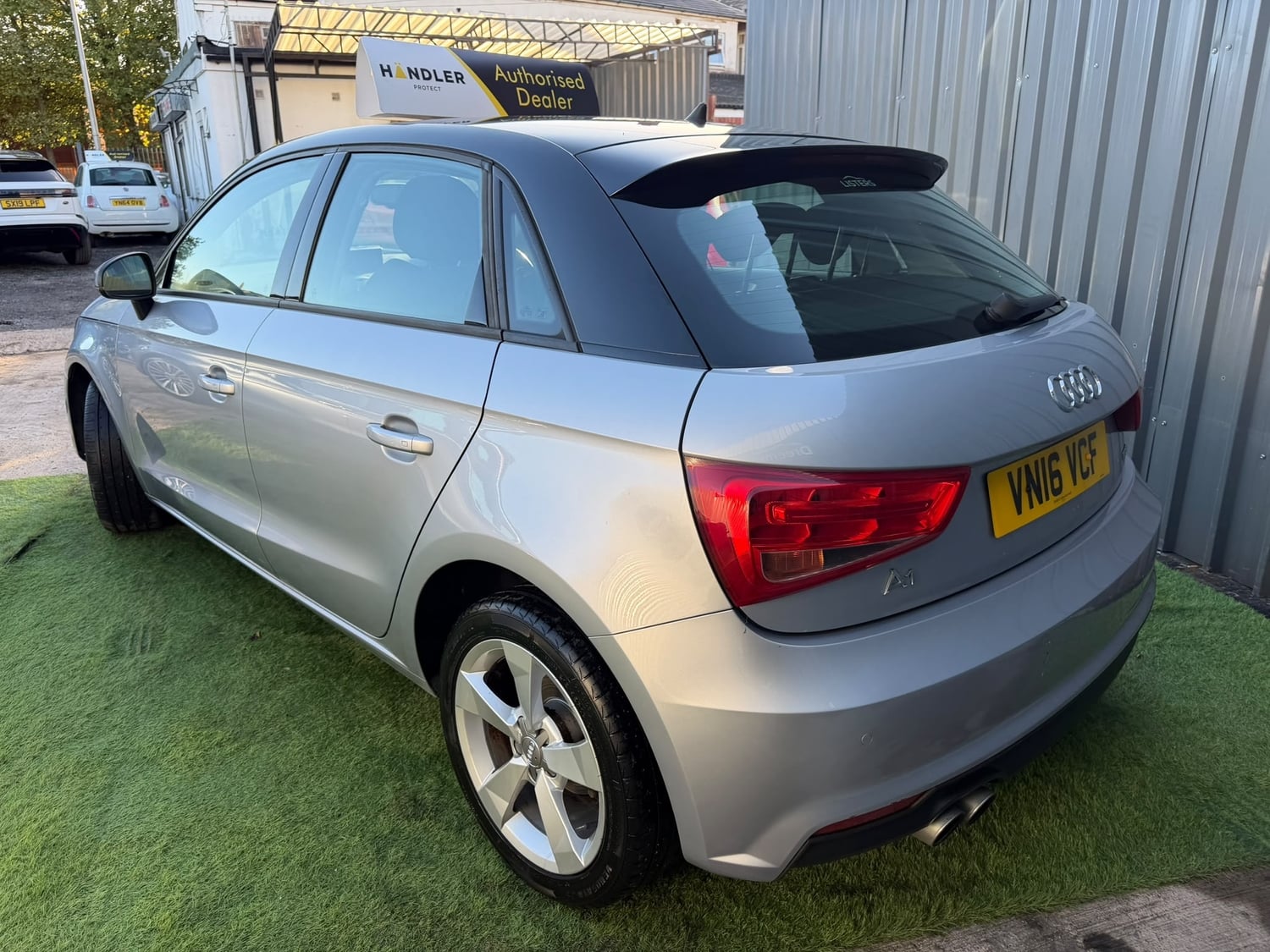 [ berth ]Audi A1