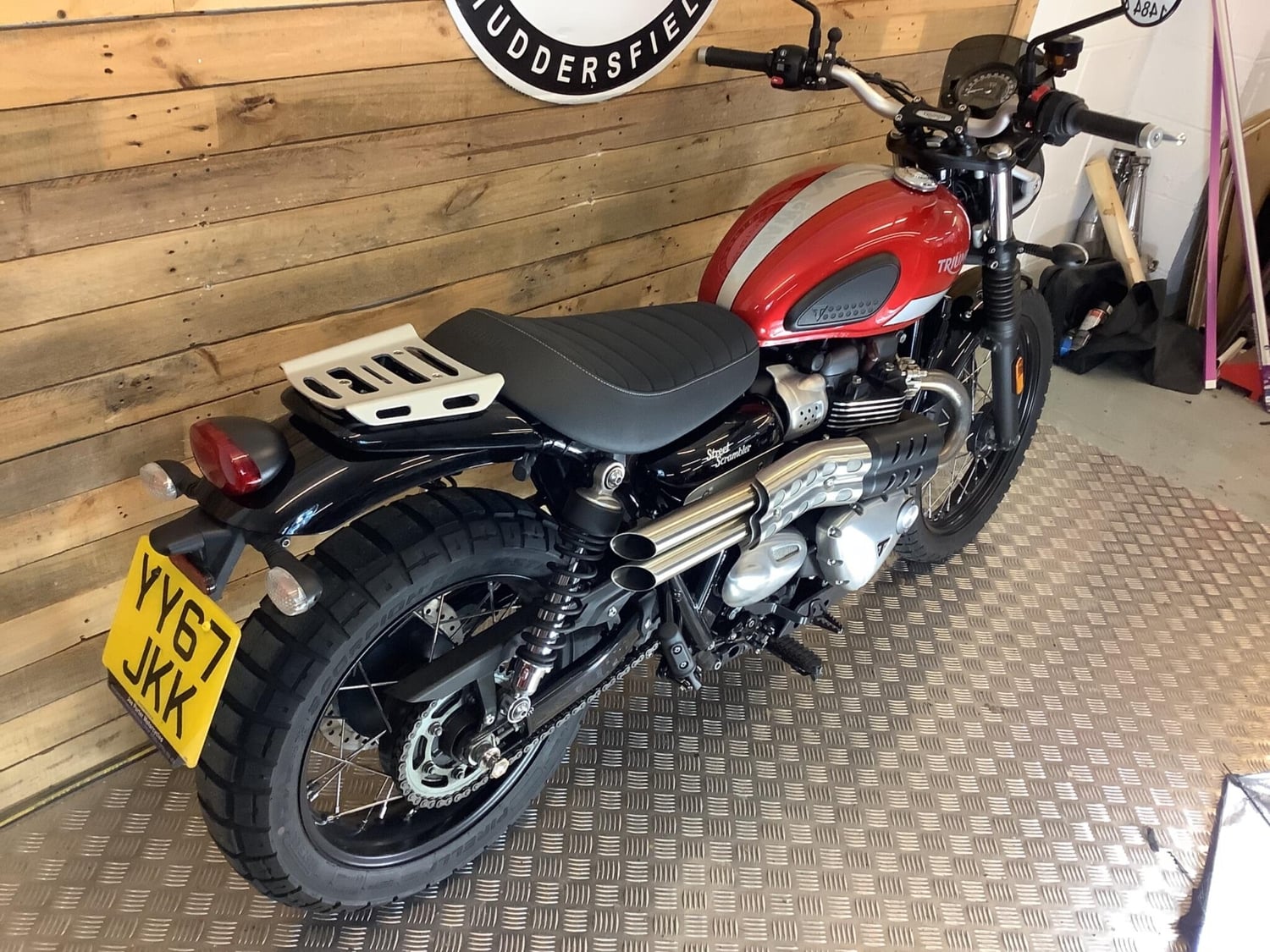 Triumph Street Scrambler 2017 - Motorbikes, Scooters & Quads in Huddersfield