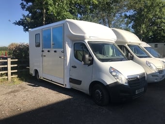 Select Pro Vauxhall Horsebox