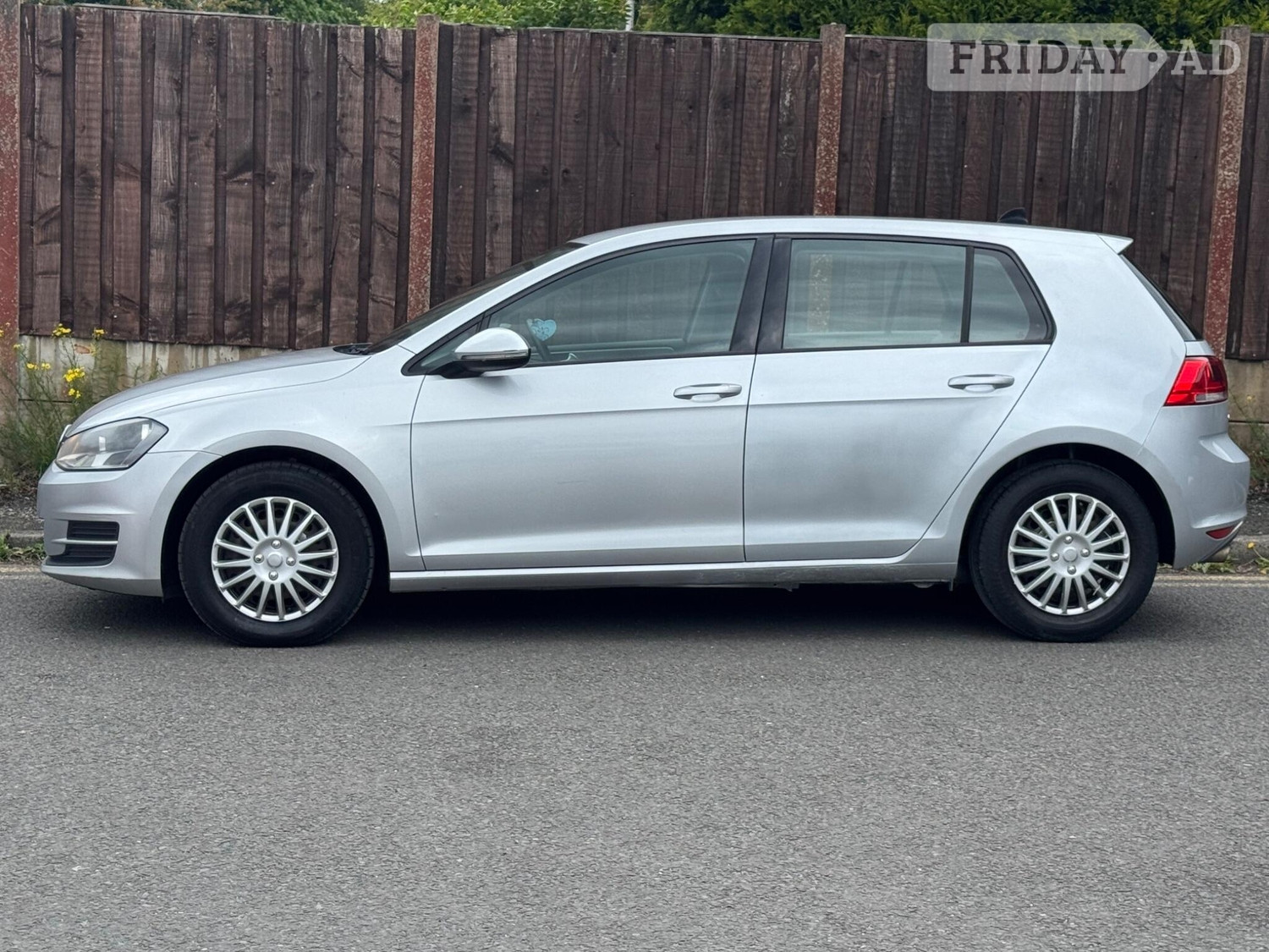 Volkswagen Golf 2014 - Cars