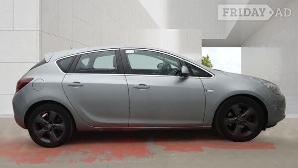 Vauxhall Astra 2012 - Cars