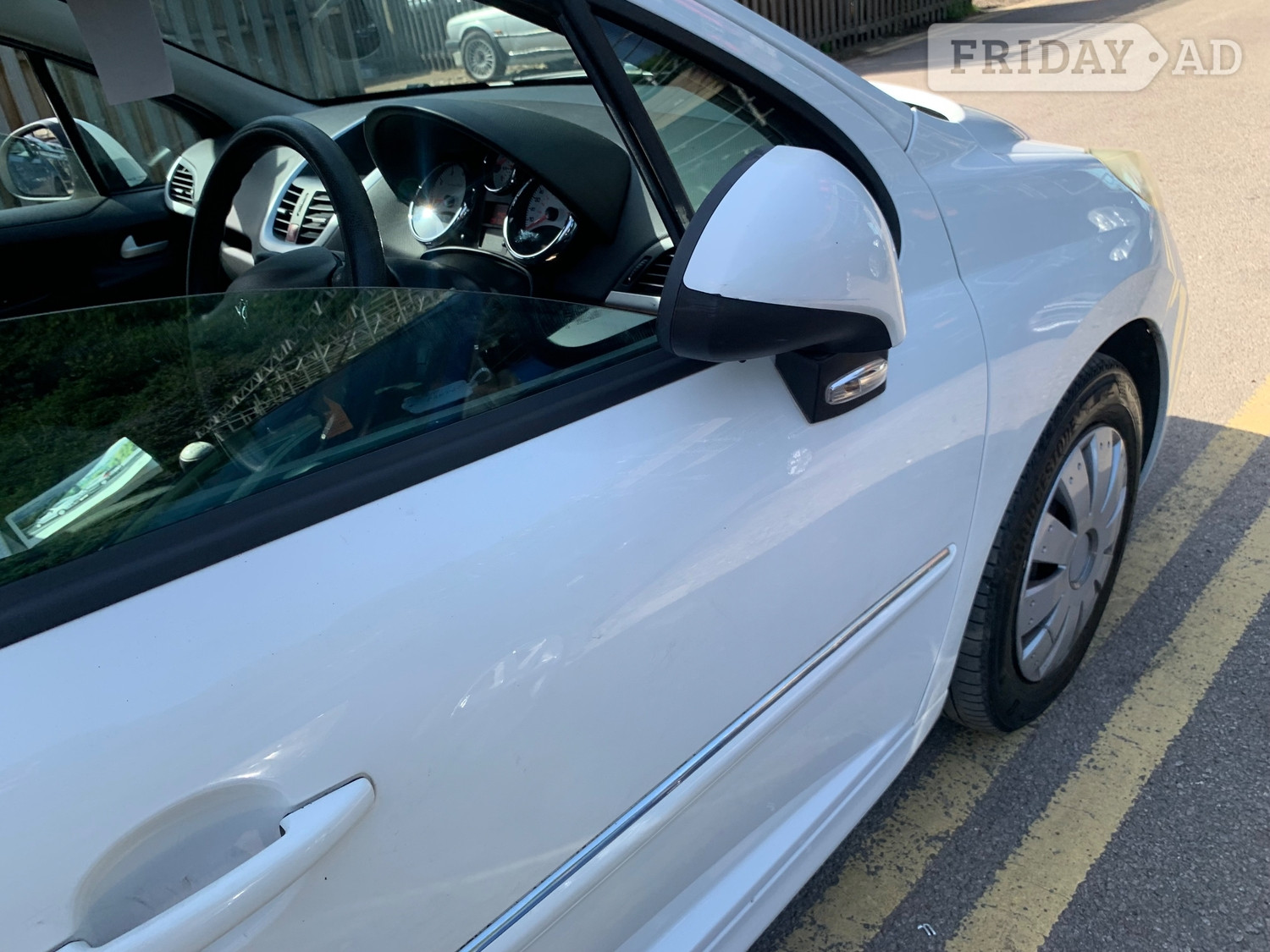 [ berth ]Peugeot 207