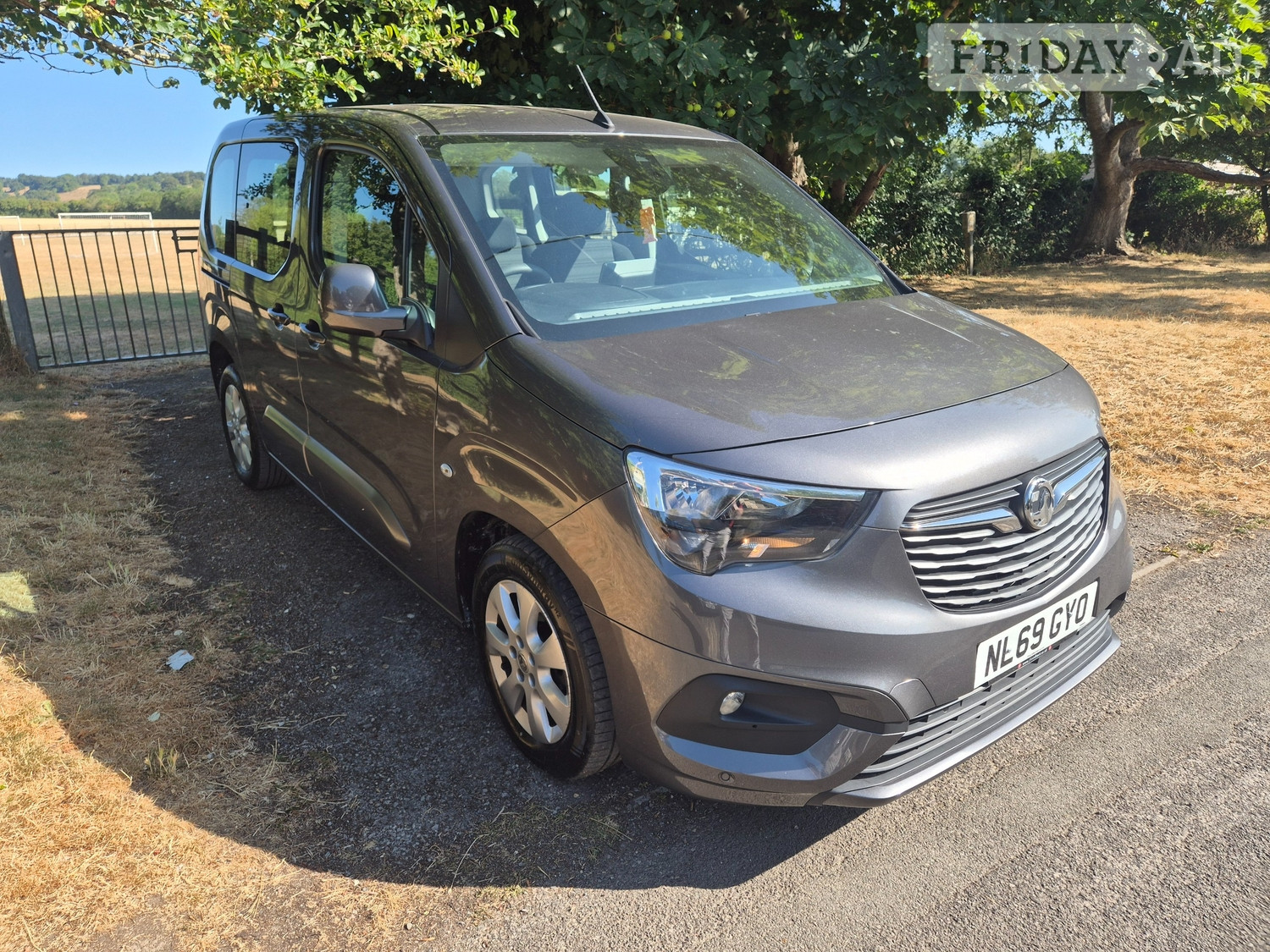Vauxhall Combo Life 2019 in Alton