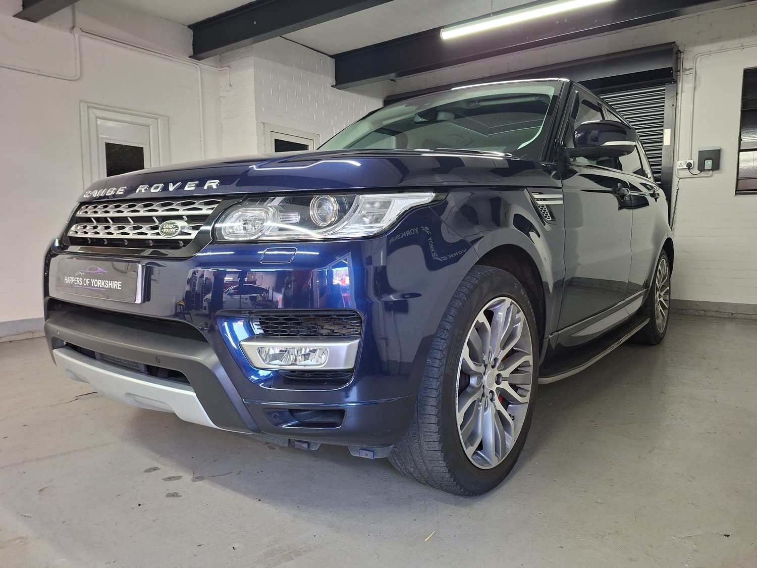Land Rover Range Rover Sport 2015 - Cars in Pontefract