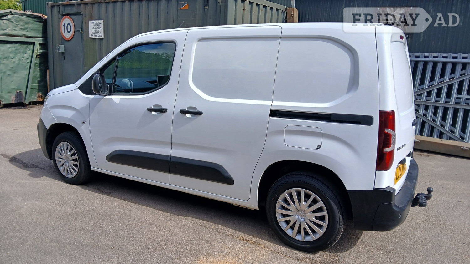 [ berth ]Citroen Berlingo