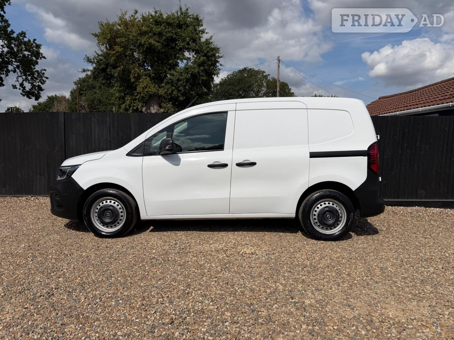 Renault Kangoo 2023 - Vans & Commercial Vehicles in Addlestone