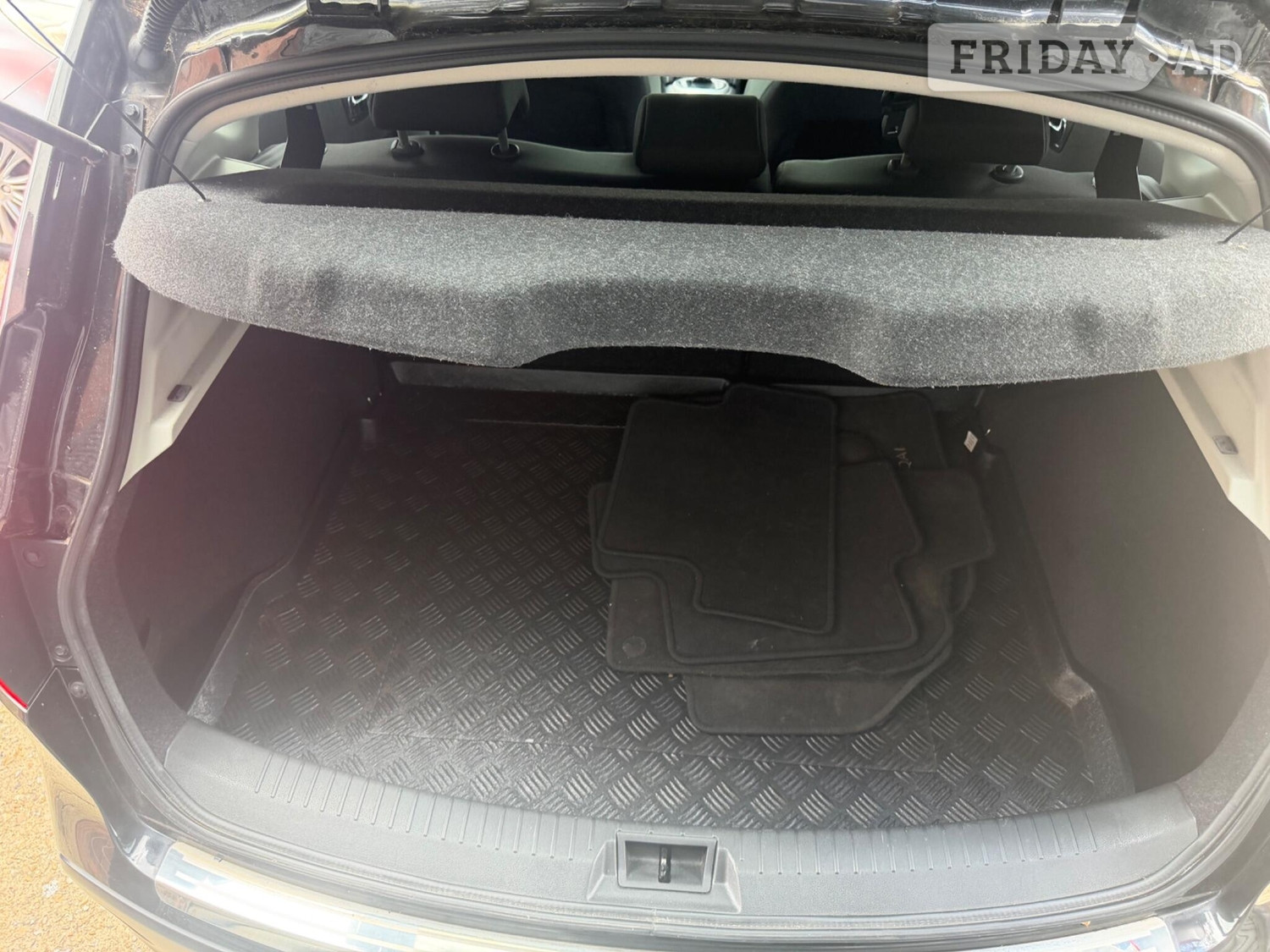 Nissan Qashqai 2012 - Cars