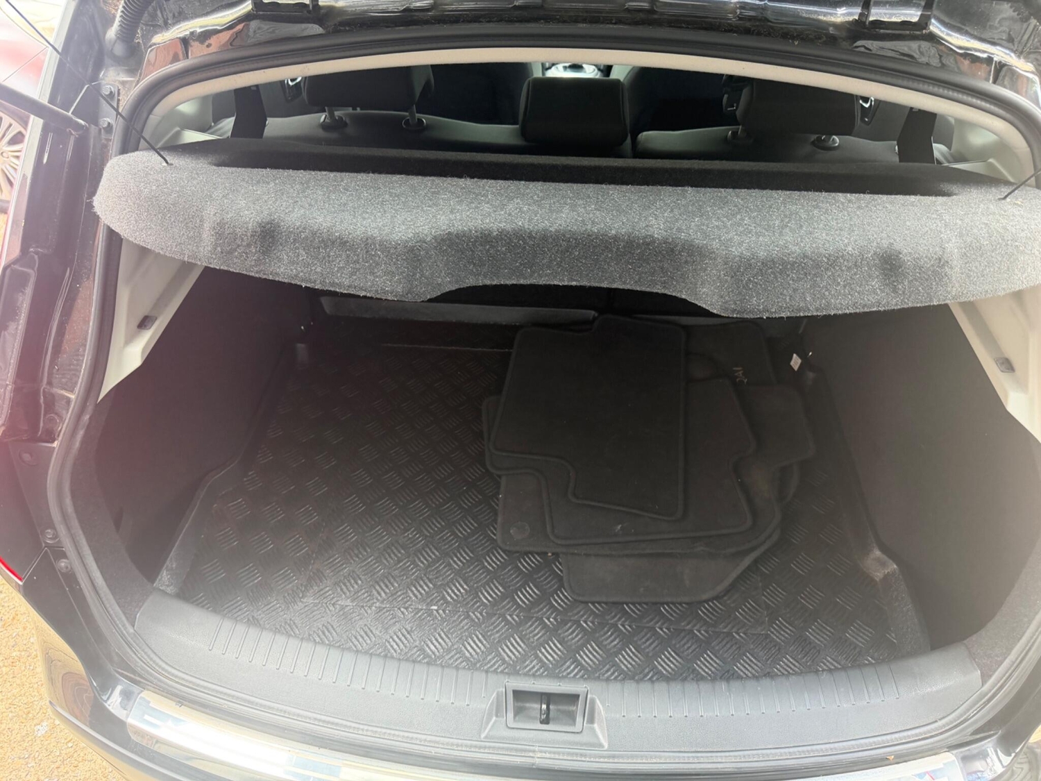 Nissan Qashqai 2012 - Cars