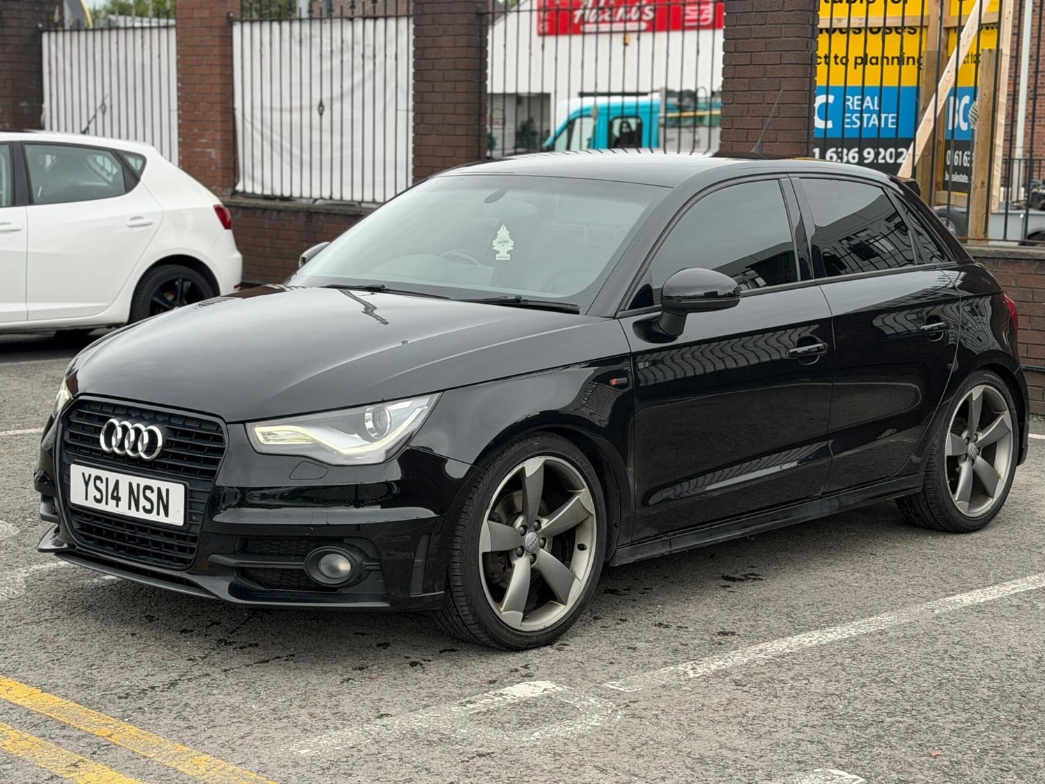 [ berth ]Audi A1