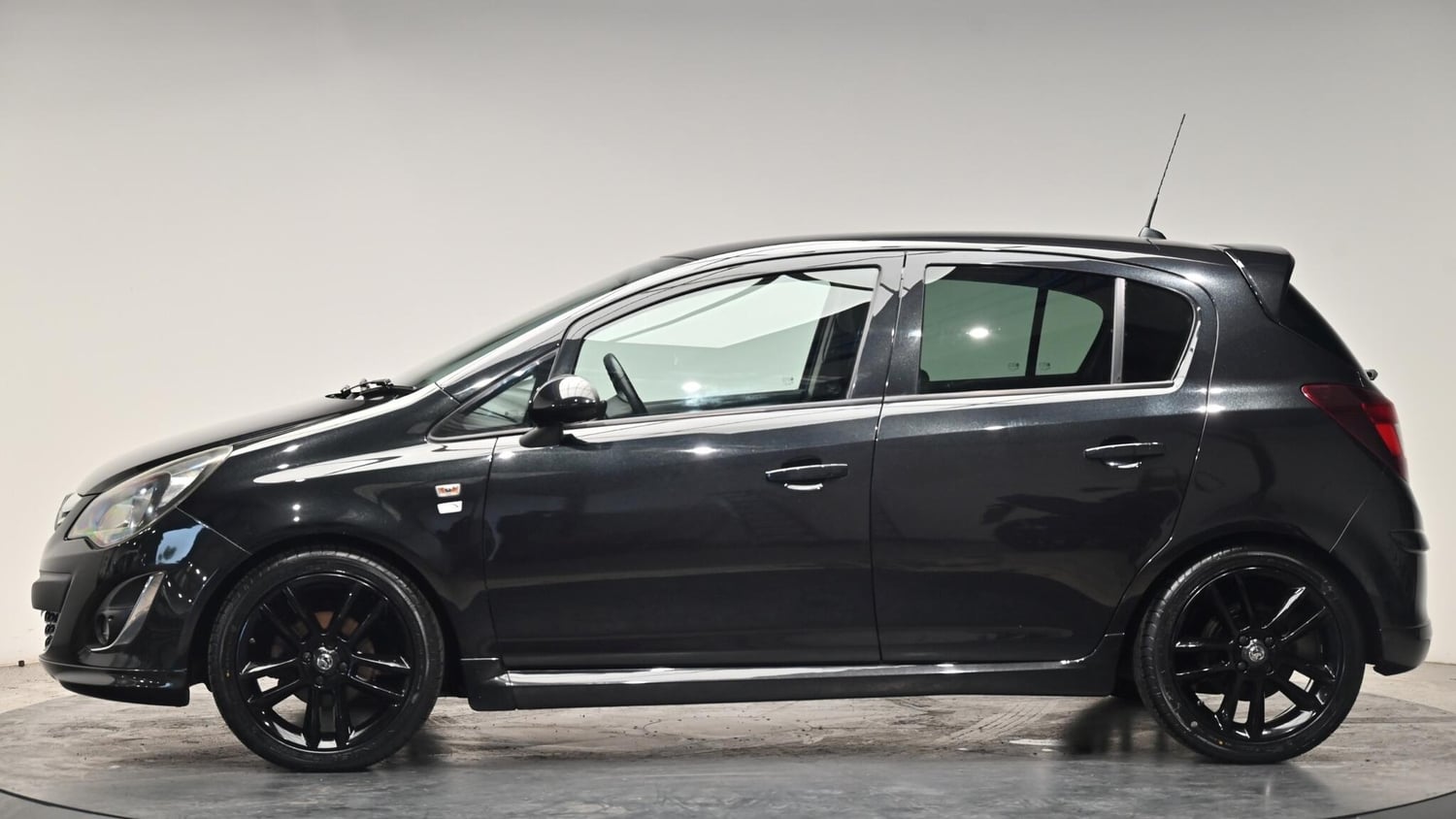 [ berth ]Vauxhall Corsa