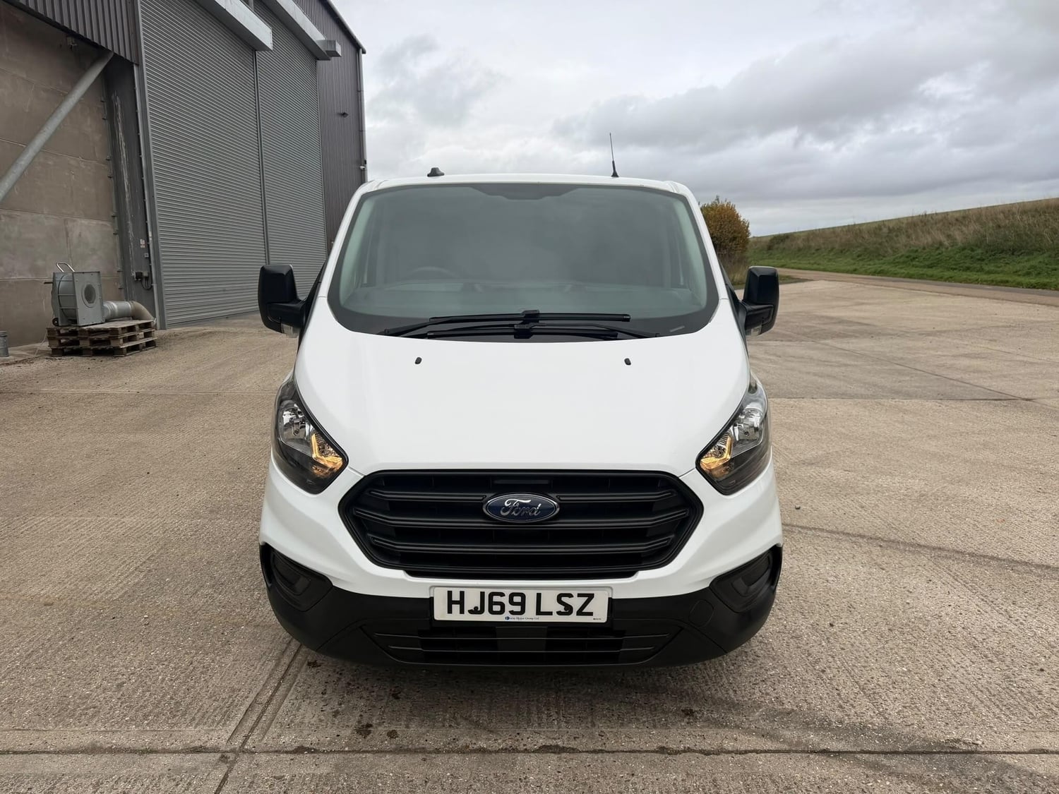 Ford Transit Custom 2019 - Vans & Commercial Vehicles in Newbury