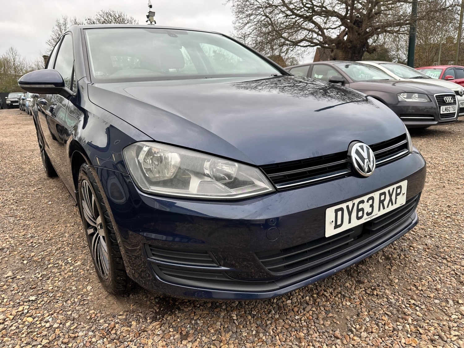 Volkswagen Golf 2013 - Cars