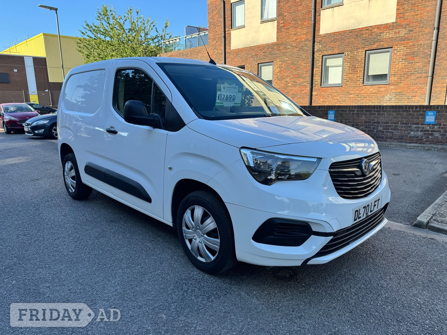 Vauxhall Combo 2020 in West Molesey