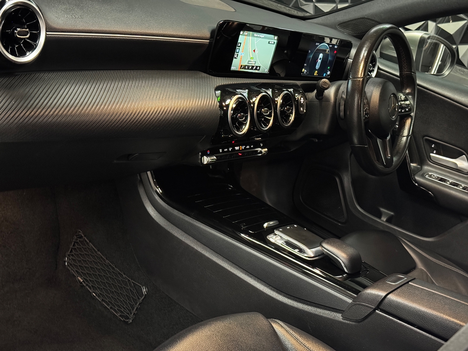 [ berth ]Mercedes-Benz A Class