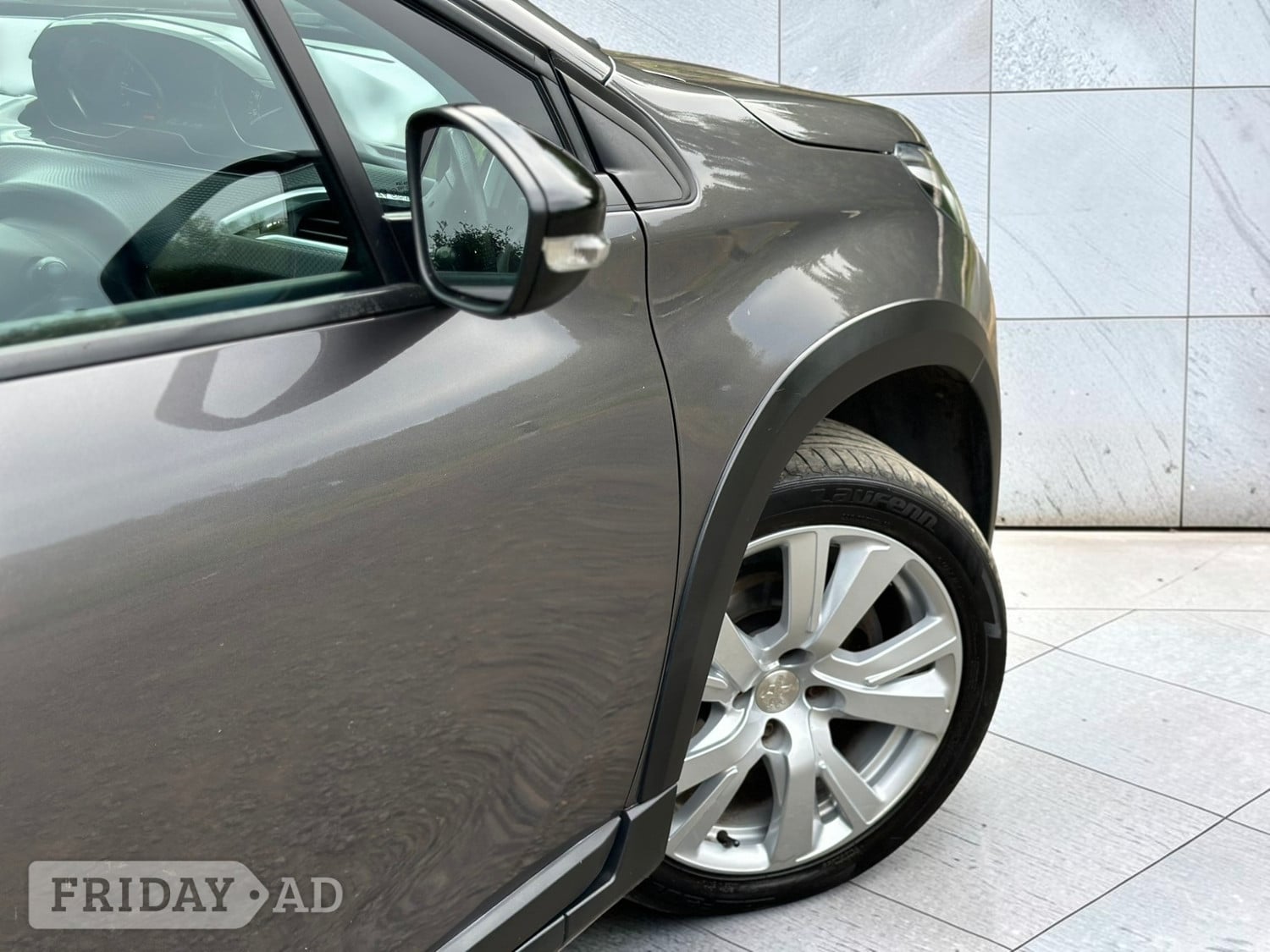 Peugeot 2008 2017 - Cars